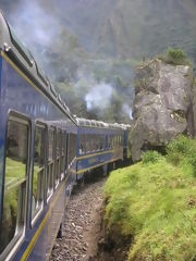 Trem em direção a Machu Picchu